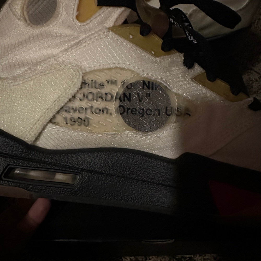 Off White x Air Jordan 5 Retro - Size 11 - Picture 15 of 16
